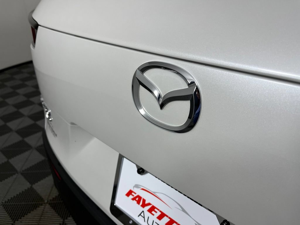 Used 2025 MAZDA CX-50 AWD 2.5 S w/ Premium Package image 11