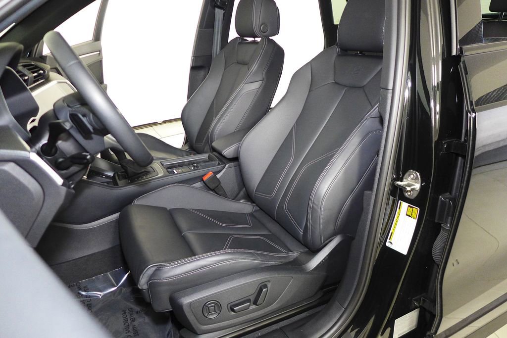 Used 2025 Audi Q3 2.0T Premium w/ Convenience Package image 22