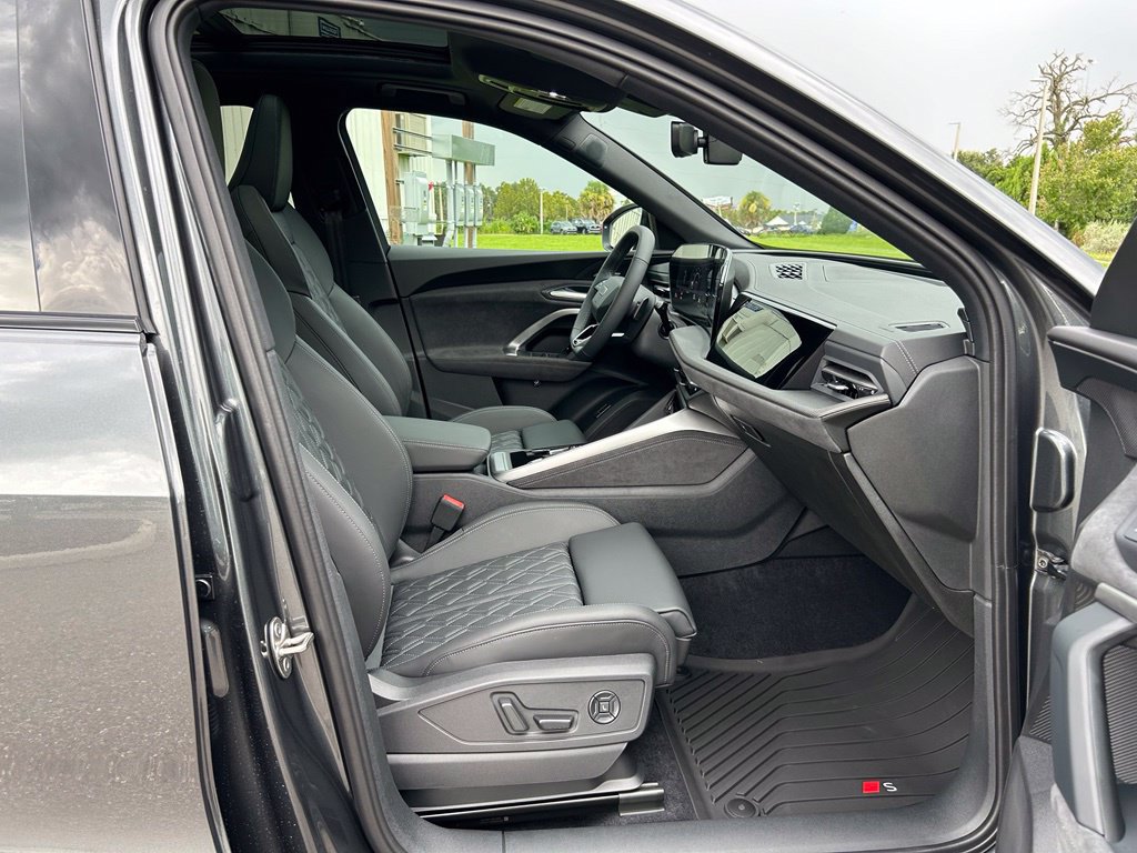 New 2026 Audi SQ5 Premium Plus AWD/4WD image 41