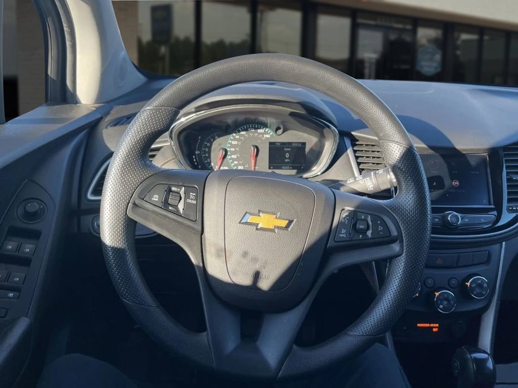 Used 2021 Chevrolet Trax LS w/ Tint and Cruise Package image 32