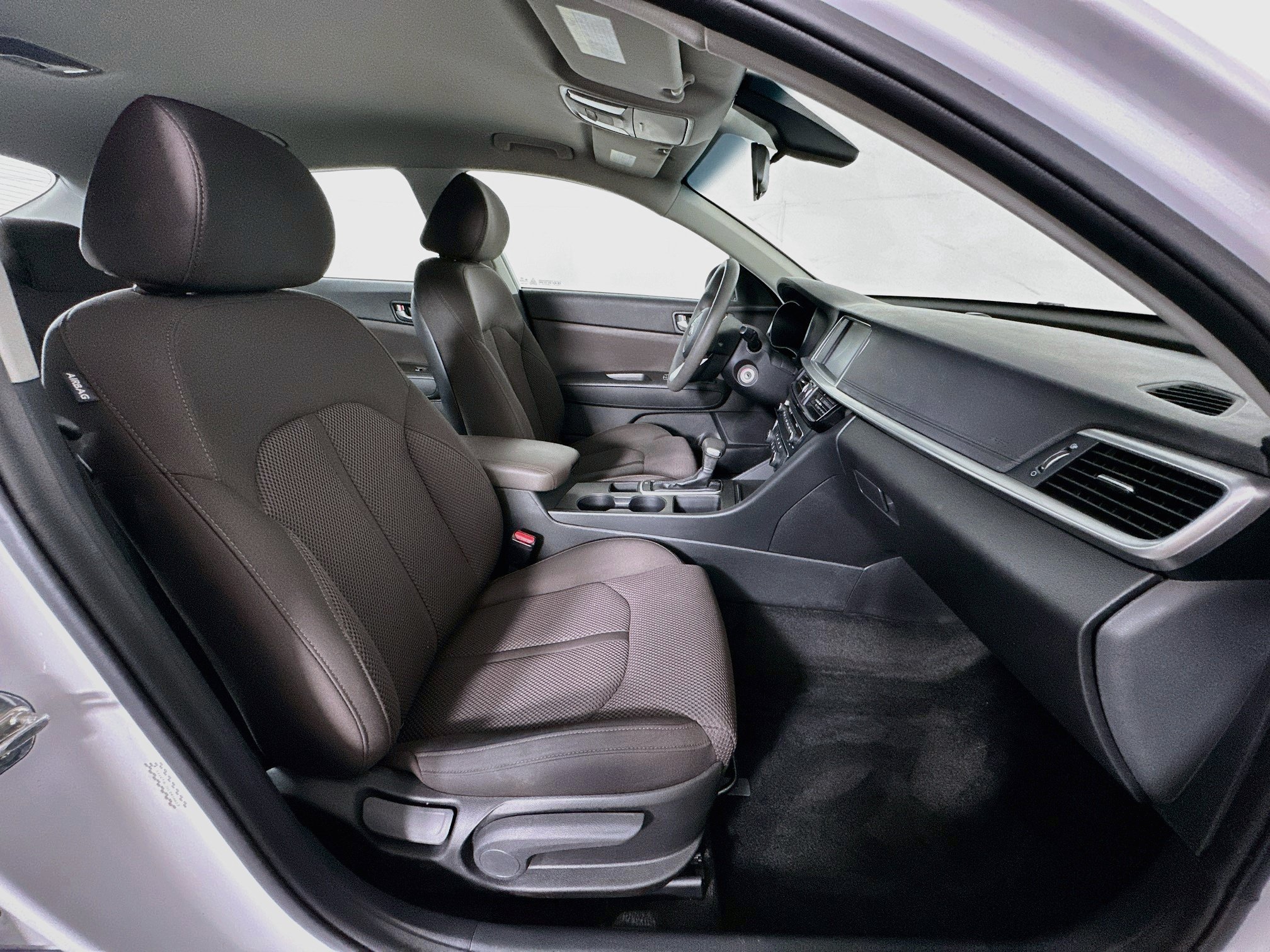 Used 2020 Kia Optima LX FWD image 29