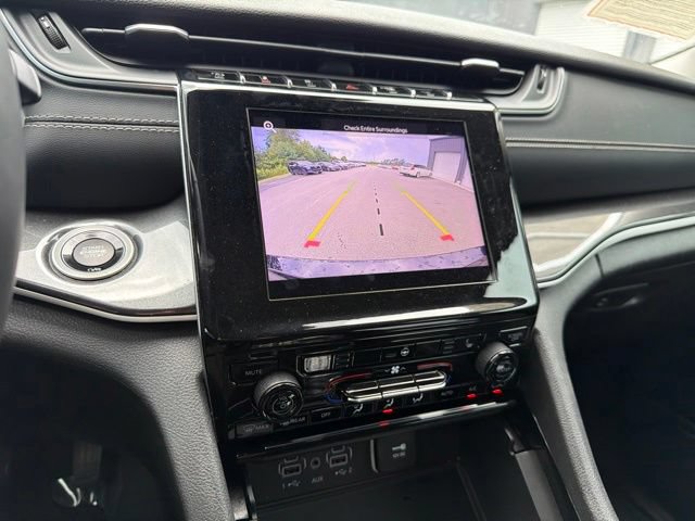 Used 2023 Jeep Grand Cherokee L Laredo w/ Luxury Tech Group I AWD/4WD image 33