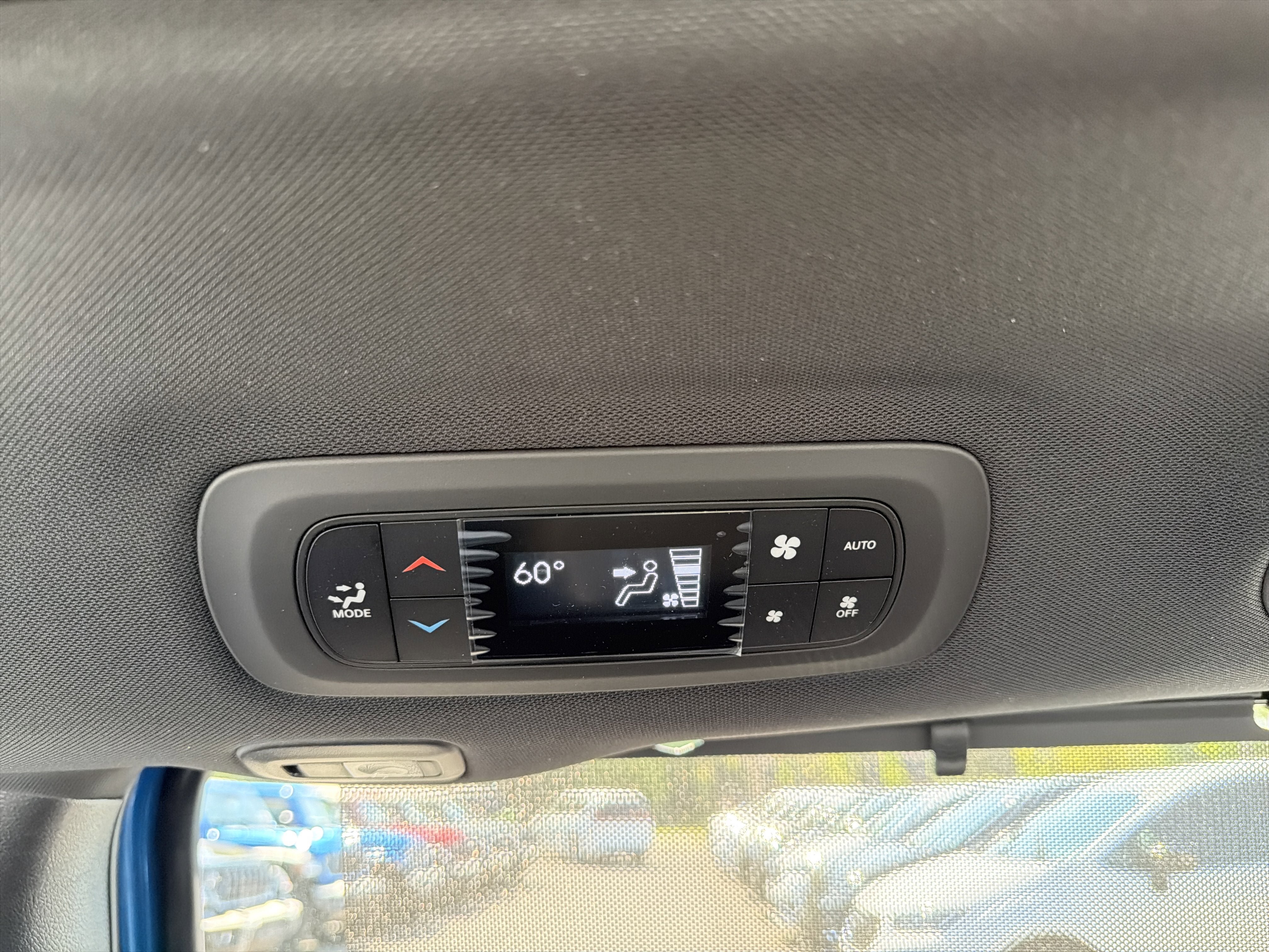 New 2027 Chrysler Pacifica Select AWD/4WD image 15