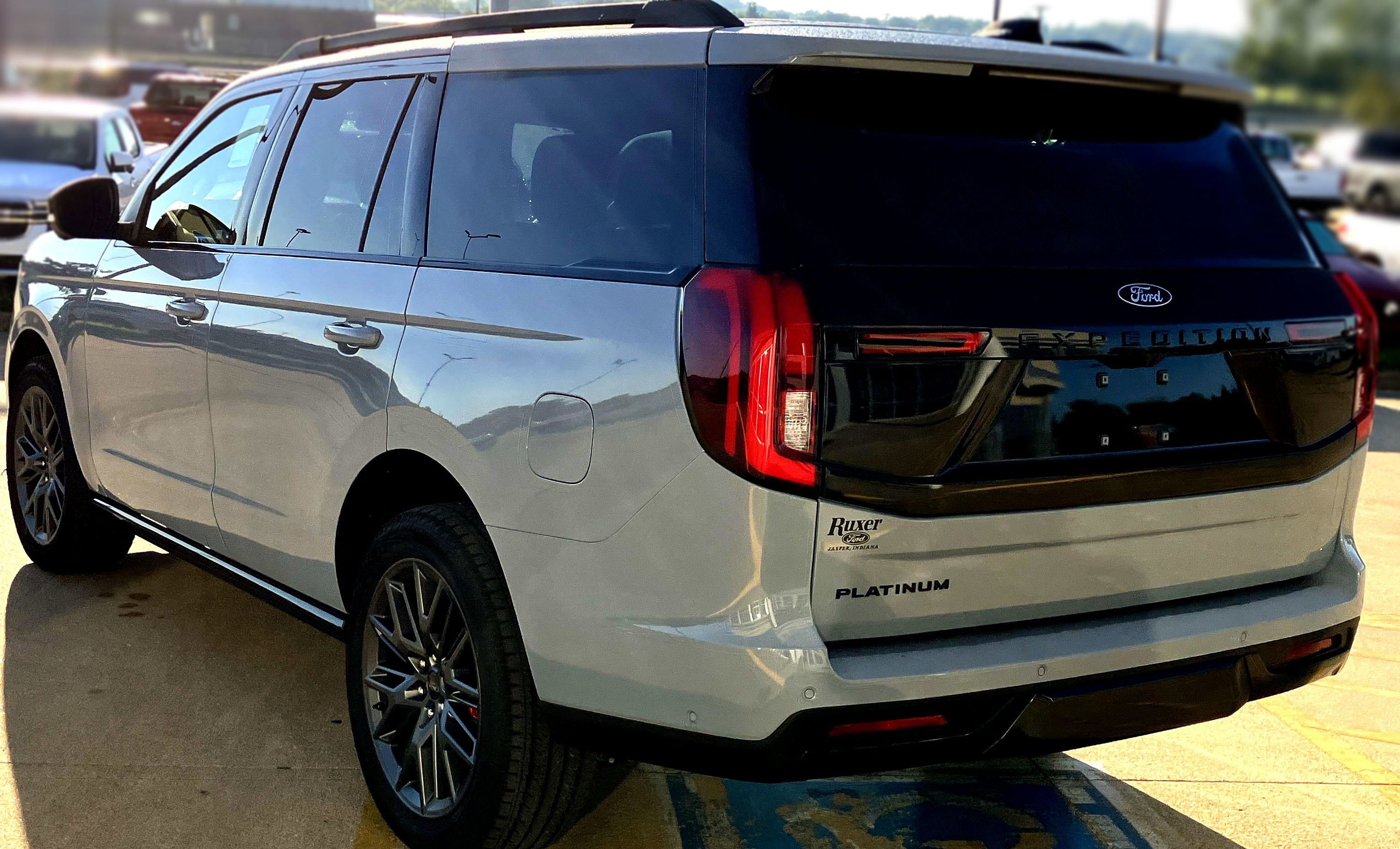 New 2025 Ford Expedition Platinum image 5