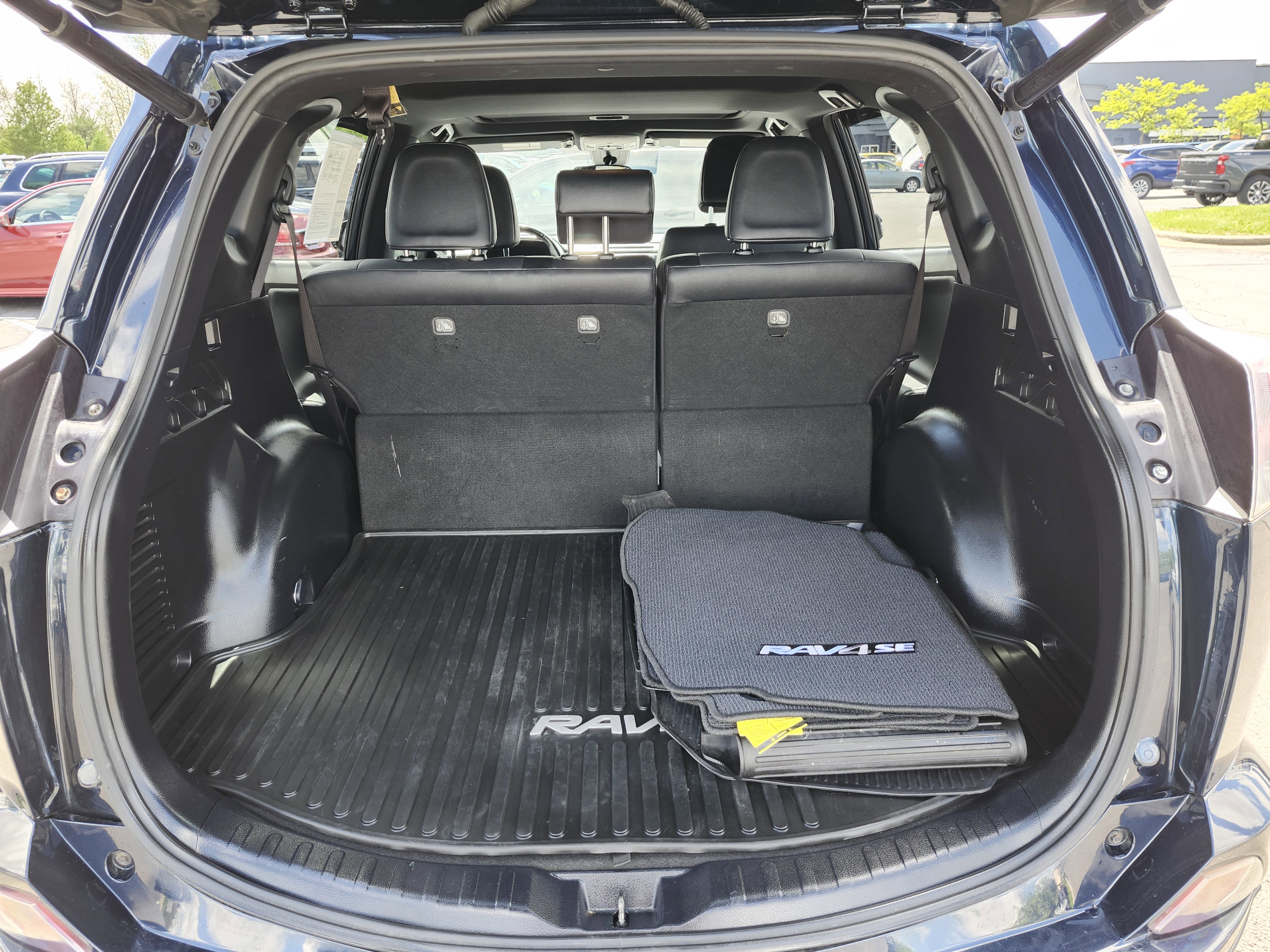 Used 2017 Toyota RAV4 SE FWD image 24