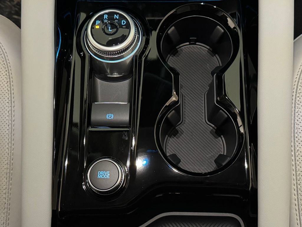 New 2026 Ford Explorer Platinum w/ LUX Leather Package image 15