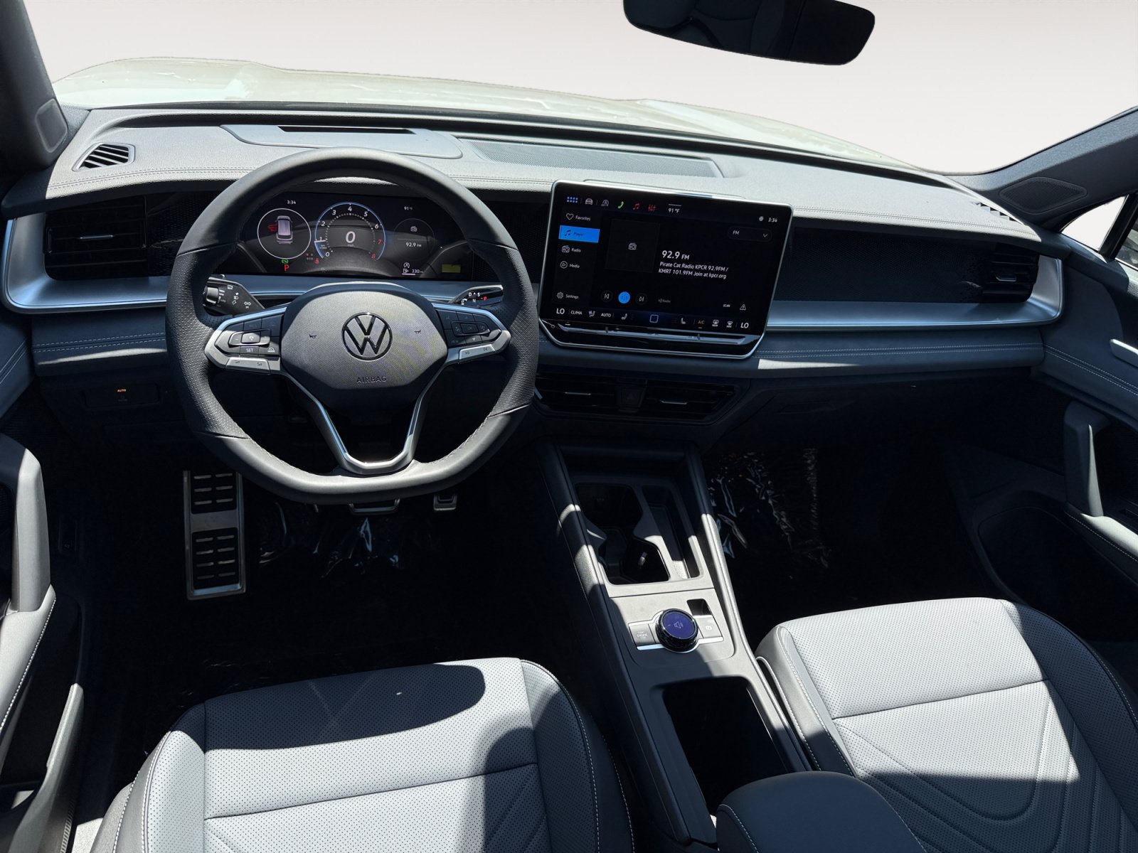 New 2026 Volkswagen Tiguan SE R-Line FWD image 15