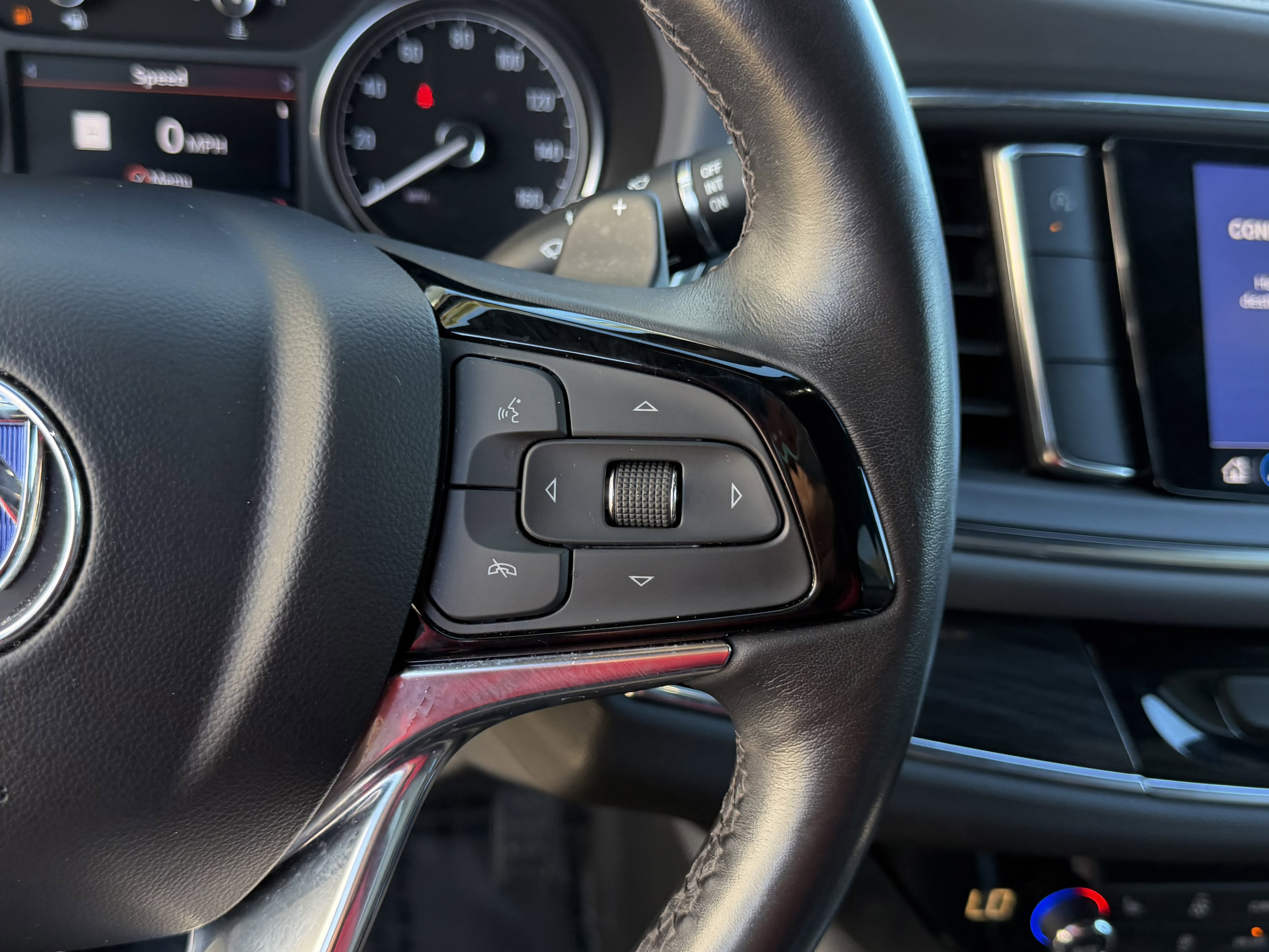 Used 2024 Buick Enclave Essence w/ Experience Buick Package image 26