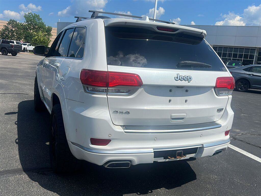 Used 2017 Jeep Grand Cherokee Summit w/ Platinum Series Group AWD/4WD image 9