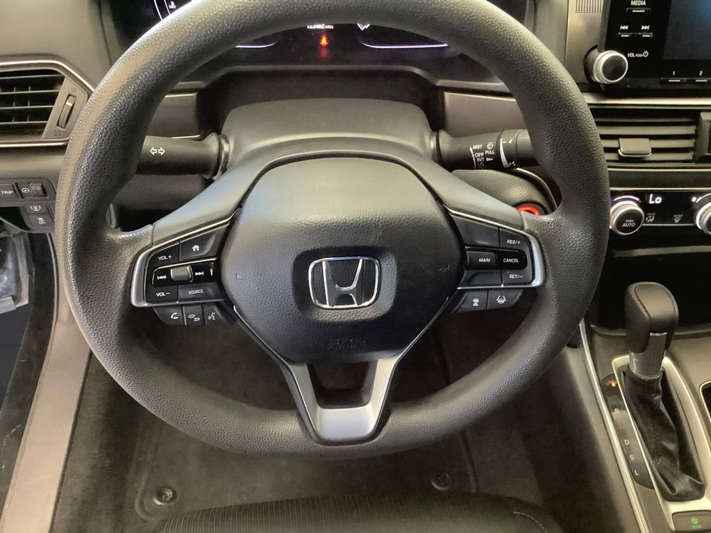 Used 2018 Honda Accord LX image 9