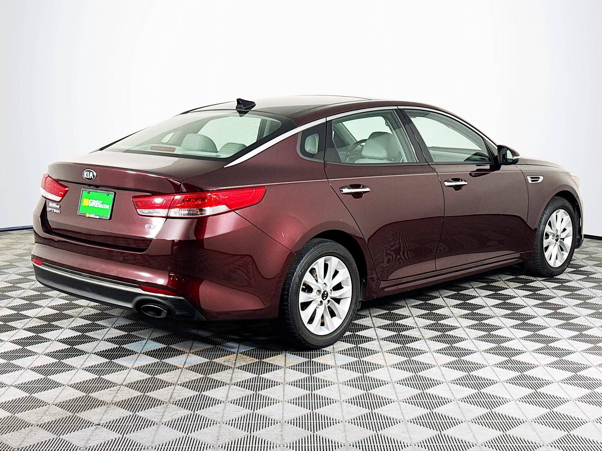 Used 2016 Kia Optima EX w/ Premium Package FWD image 8