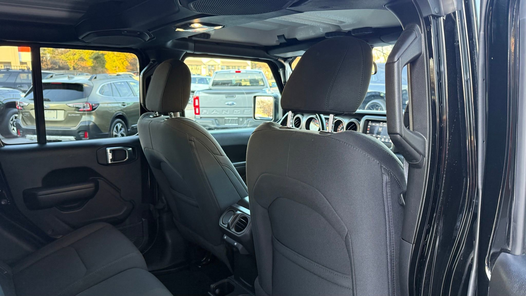 Used 2021 Jeep Gladiator Sport image 16