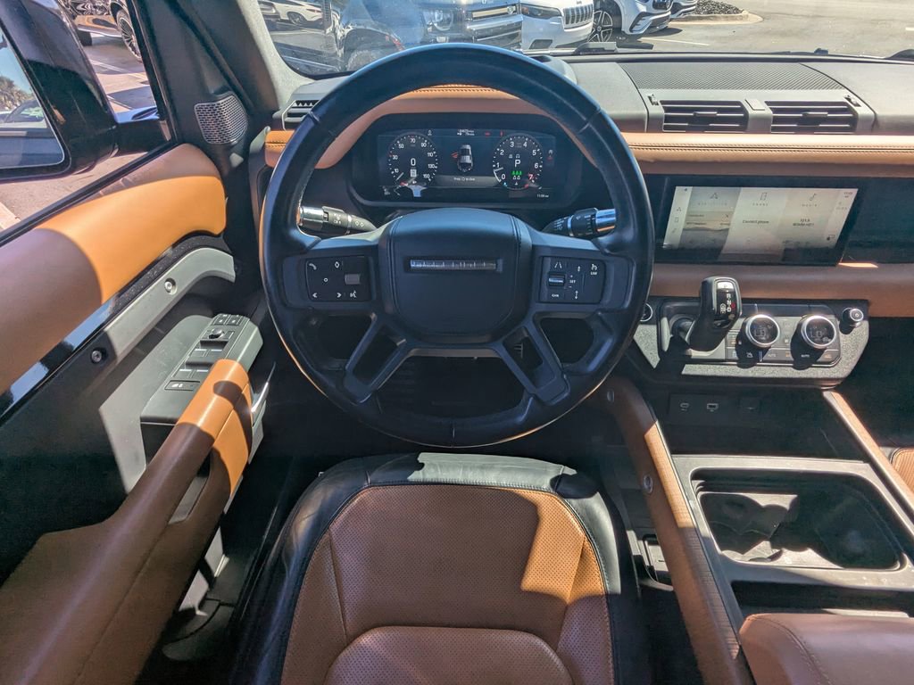 Used 2021 Land Rover Defender 110 X image 4