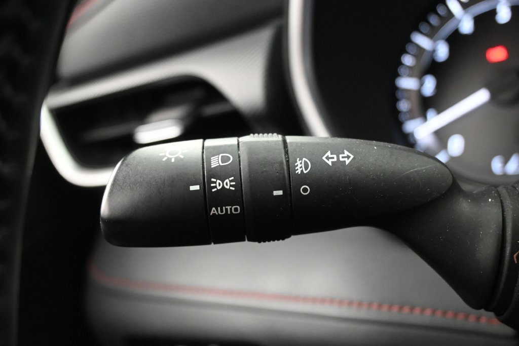 Used 2023 Toyota Highlander XSE AWD/4WD image 18