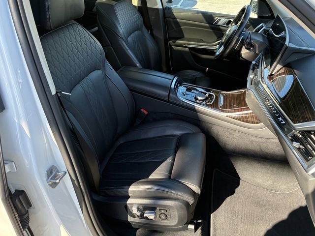 Used 2025 BMW X7 xDrive40i image 41