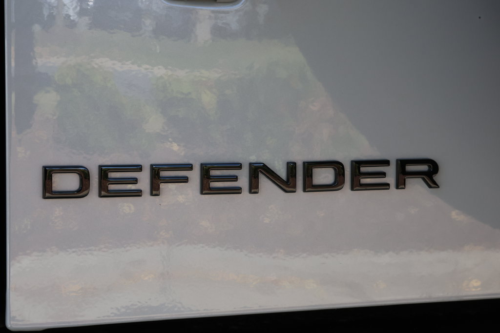 New 2026 Land Rover Defender 110 X-Dynamic SE AWD/4WD image 4