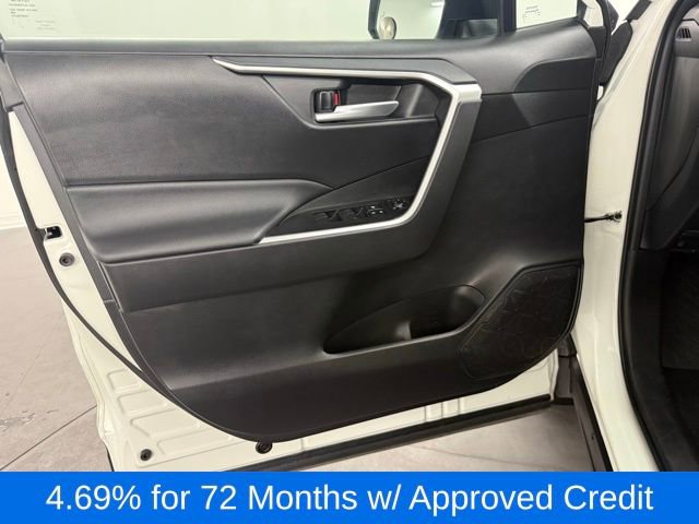 Used 2020 Toyota RAV4 XLE image 29