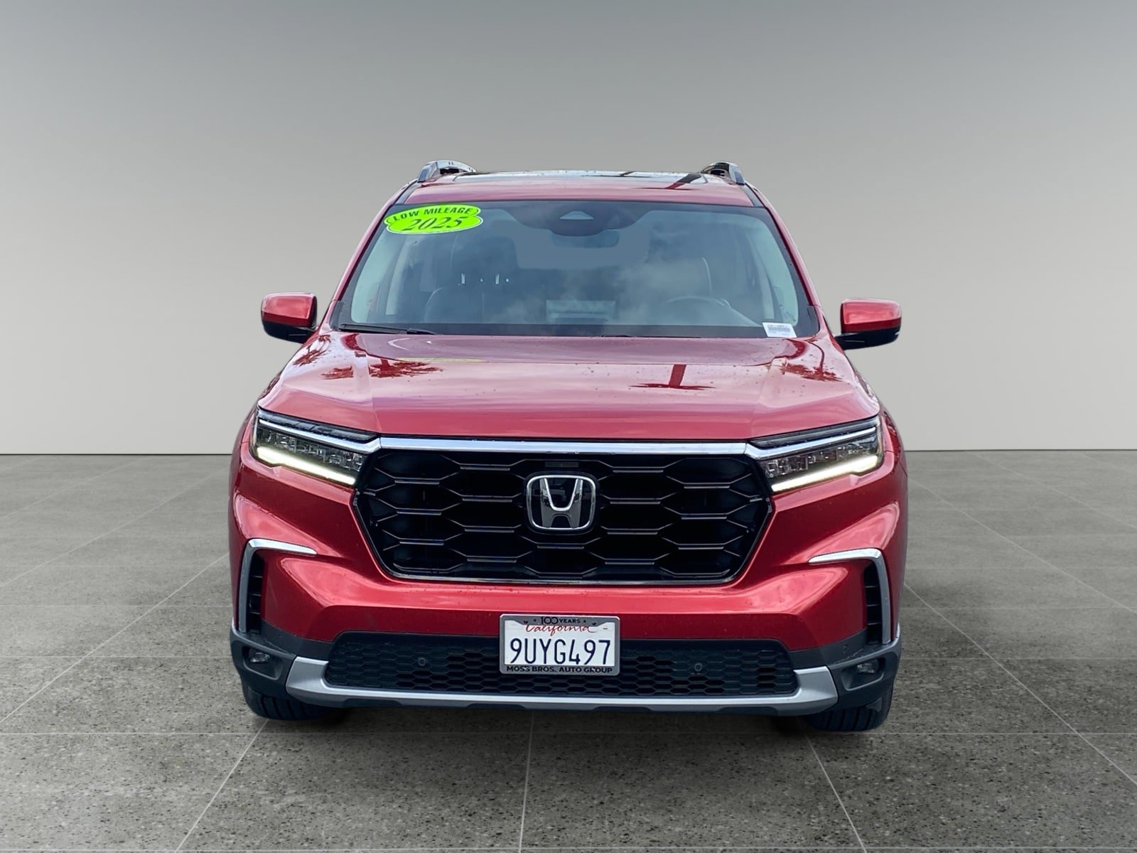 Used 2025 Honda Pilot Touring image 8