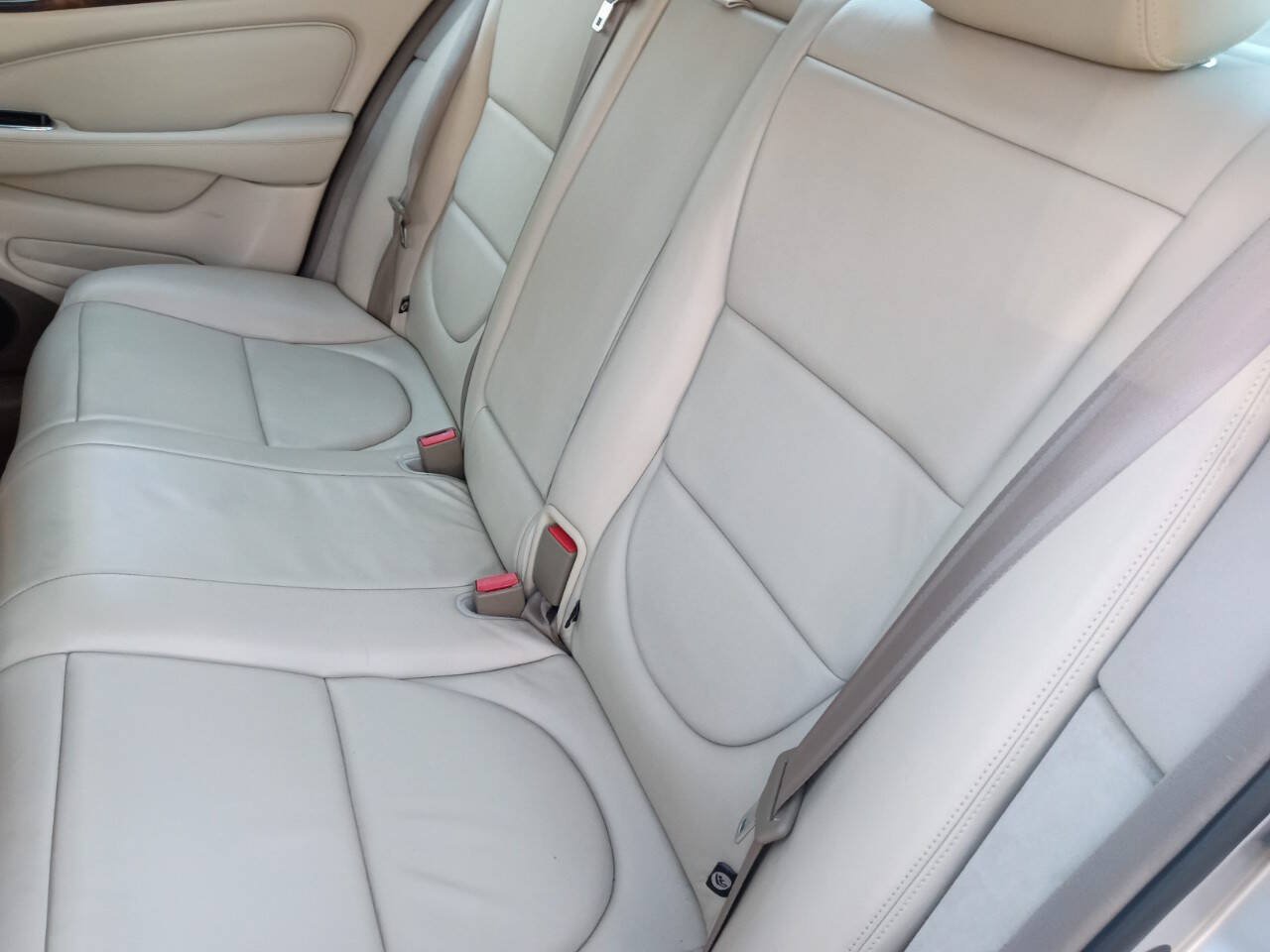 Used 2004 Jaguar XJ8 RWD image 11