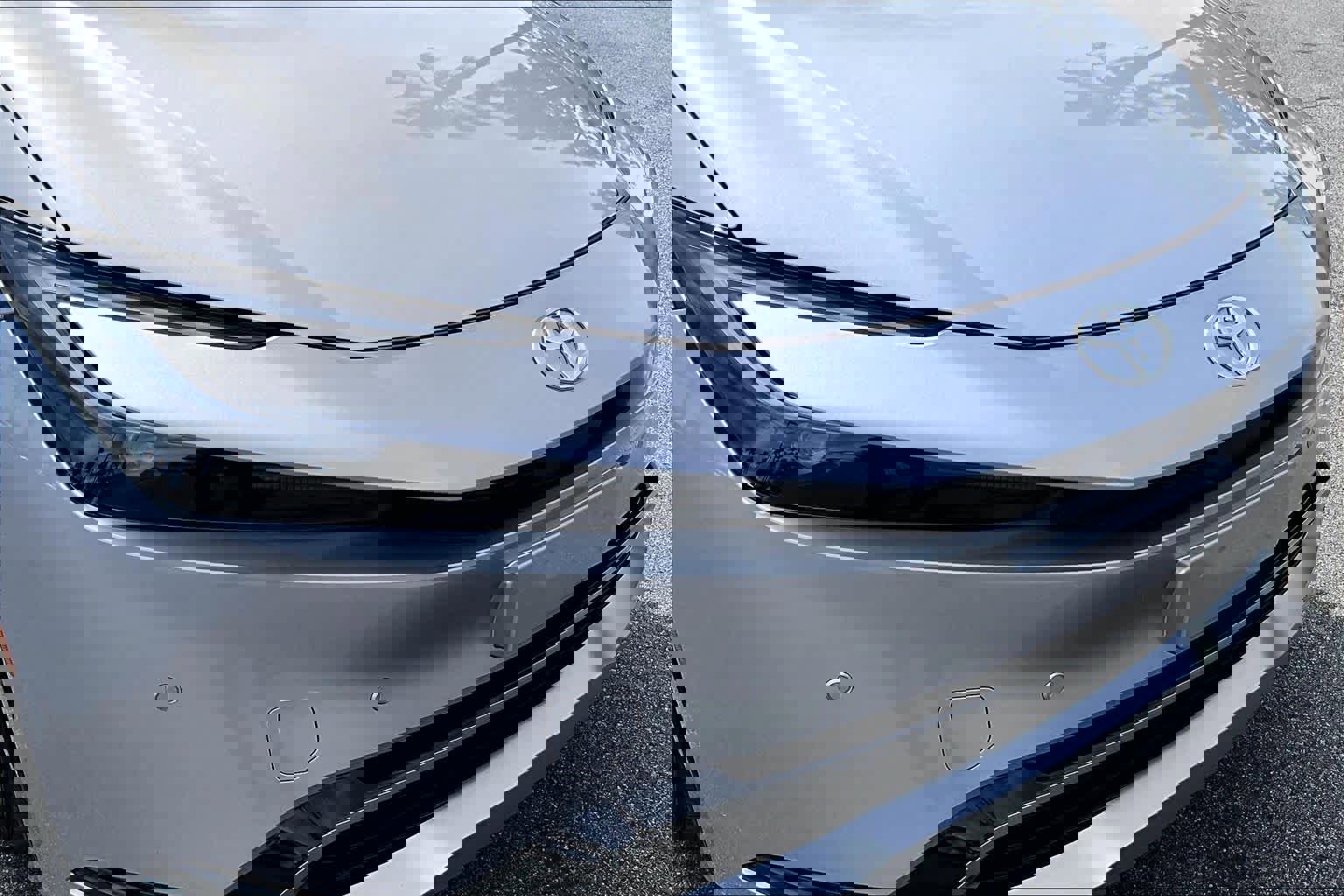 Used 2026 Toyota Prius XSE image 28