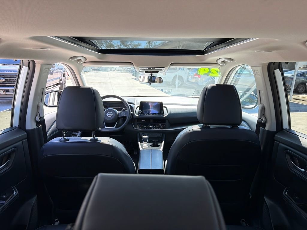 Used 2024 Nissan Rogue SV w/ SV Premium Package image 36