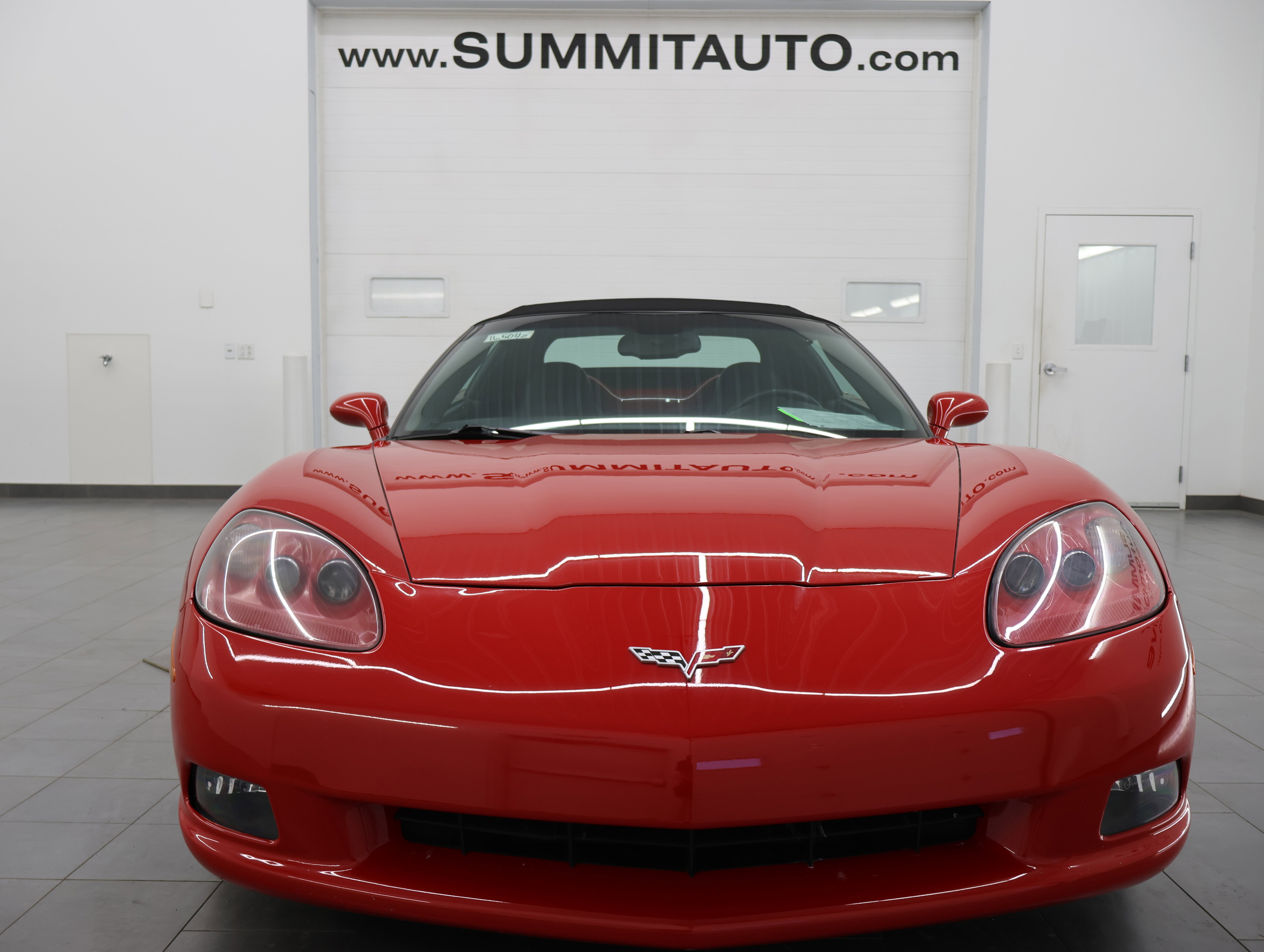 Used 2006 Chevrolet Corvette Convertible w/ Preferred Equipment Group RWD image 16