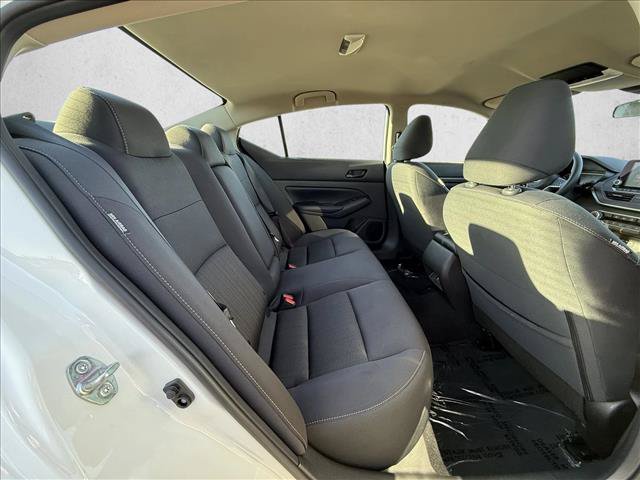 Used 2025 Nissan Altima 2.5 SV FWD image 22