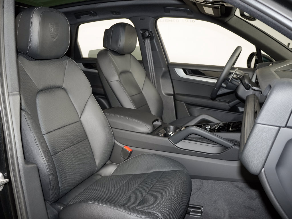 New 2026 Porsche Cayenne S AWD/4WD image 41