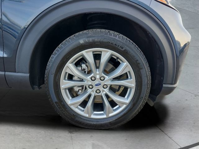 Used 2023 Ford Explorer XLT w/ Equipment Group 202A image 28