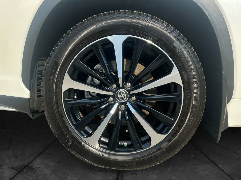 Used 2021 Toyota Highlander XSE image 15