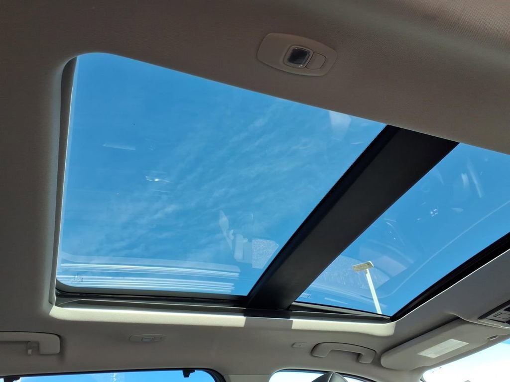 Certified 2023 Nissan Rogue SL w/ SL Premium Package image 8