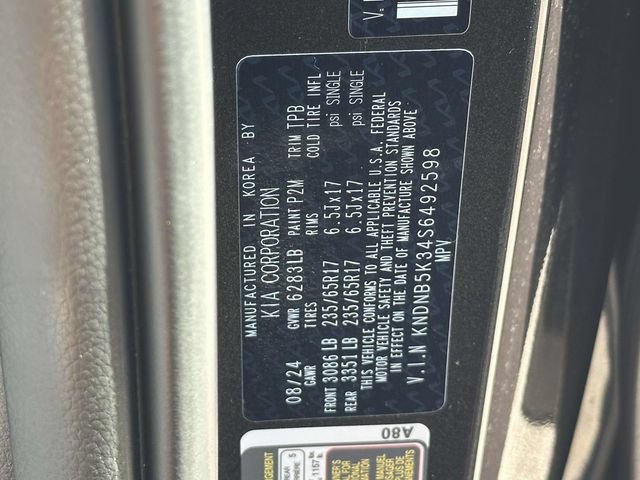 Used 2025 Kia Carnival LX FWD image 30