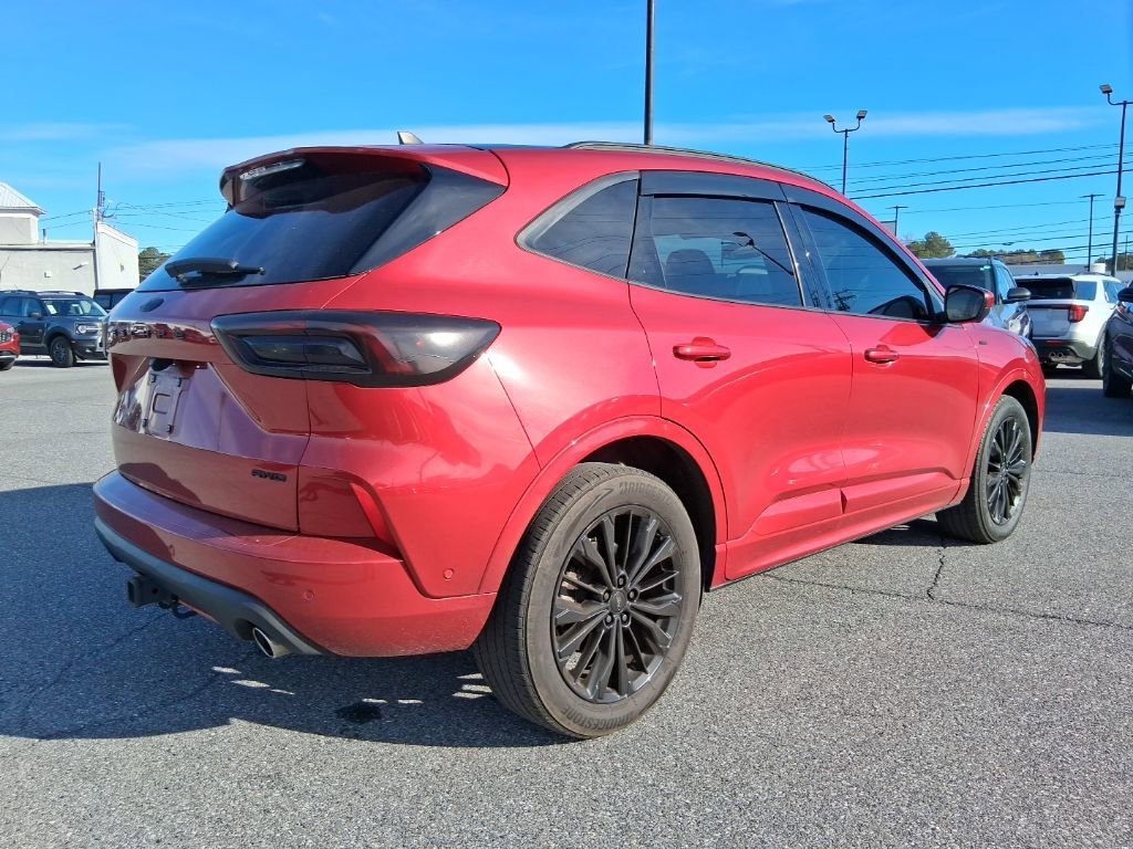 Used 2023 Ford Escape ST-Line Elite w/ Premium Technology Package image 5