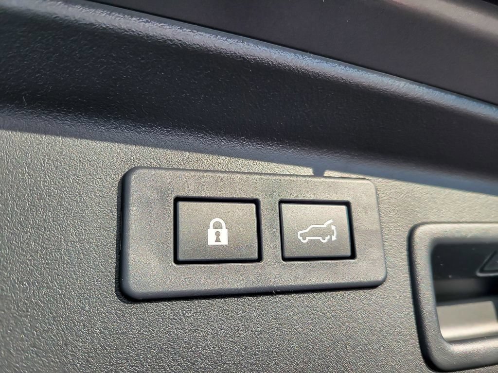 Certified 2026 Subaru Outback Limited AWD/4WD image 19