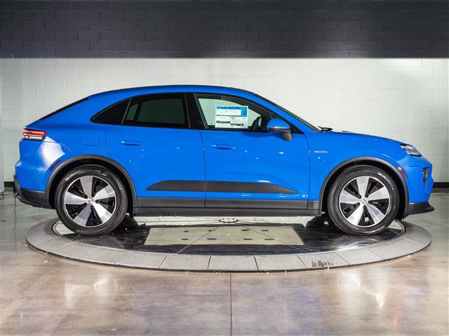 Used 2026 Porsche Macan Electric RWD image 8