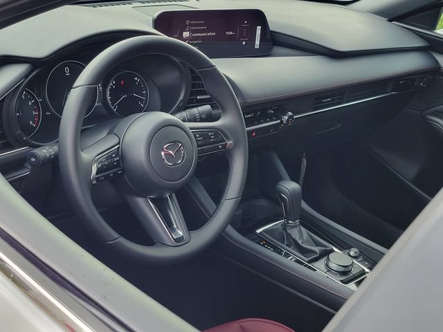 New 2026 MAZDA MAZDA3 Carbon w/ Appearance Package AWD/4WD image 6