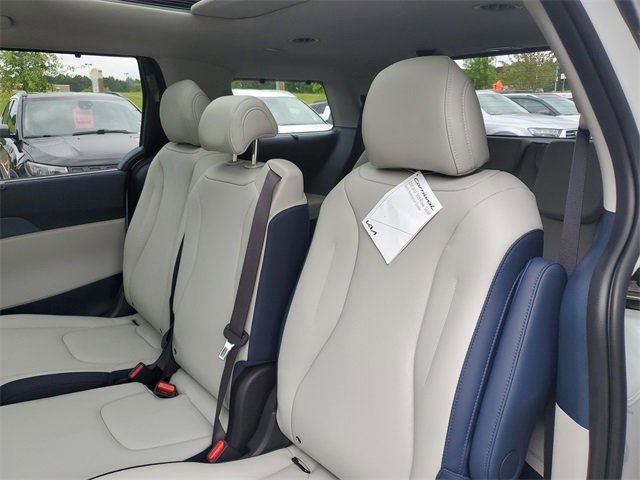 New 2026 Kia Carnival SX image 11