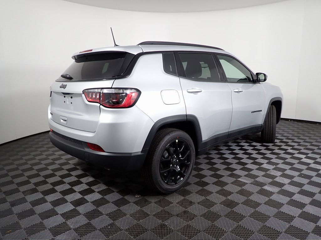 New 2026 Jeep Compass Latitude image 14
