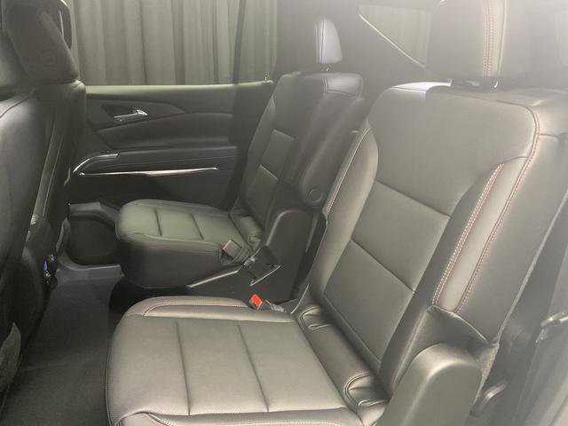 New 2026 Chevrolet Traverse Z71 w/ Driver Confidence Package image 9
