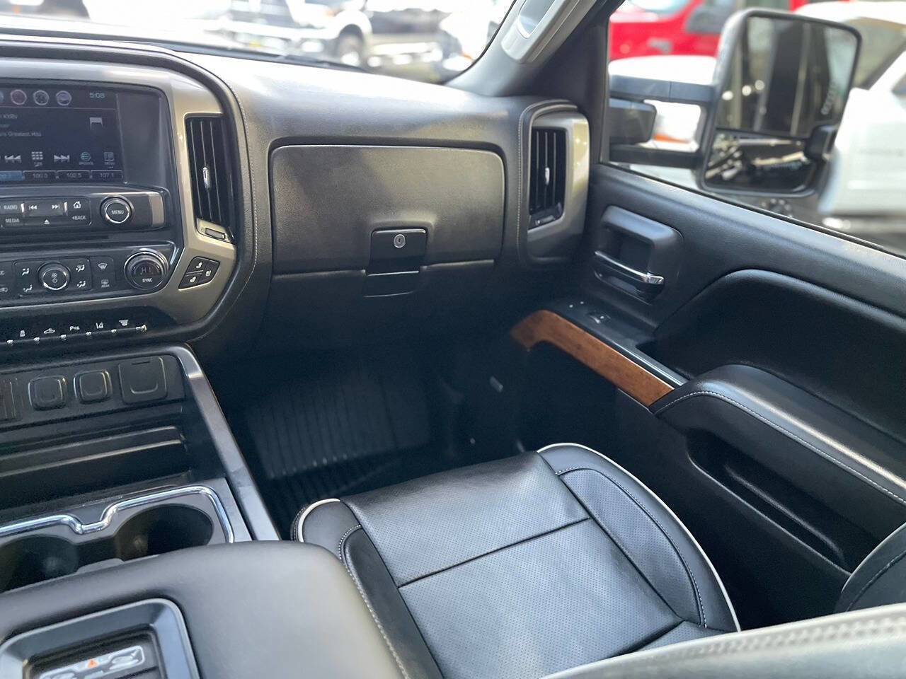 Used 2017 Chevrolet Silverado 3500 High Country w/ Duramax Plus Package image 14