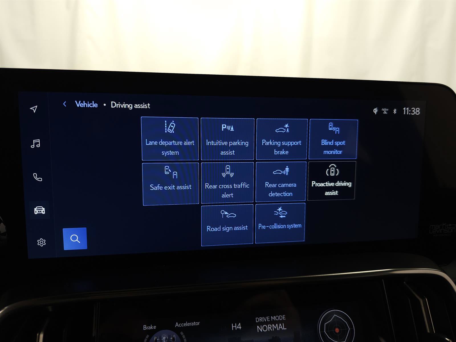 Certified 2025 Lexus LX 600 4WD w/ Interior Upgrade Package image 26
