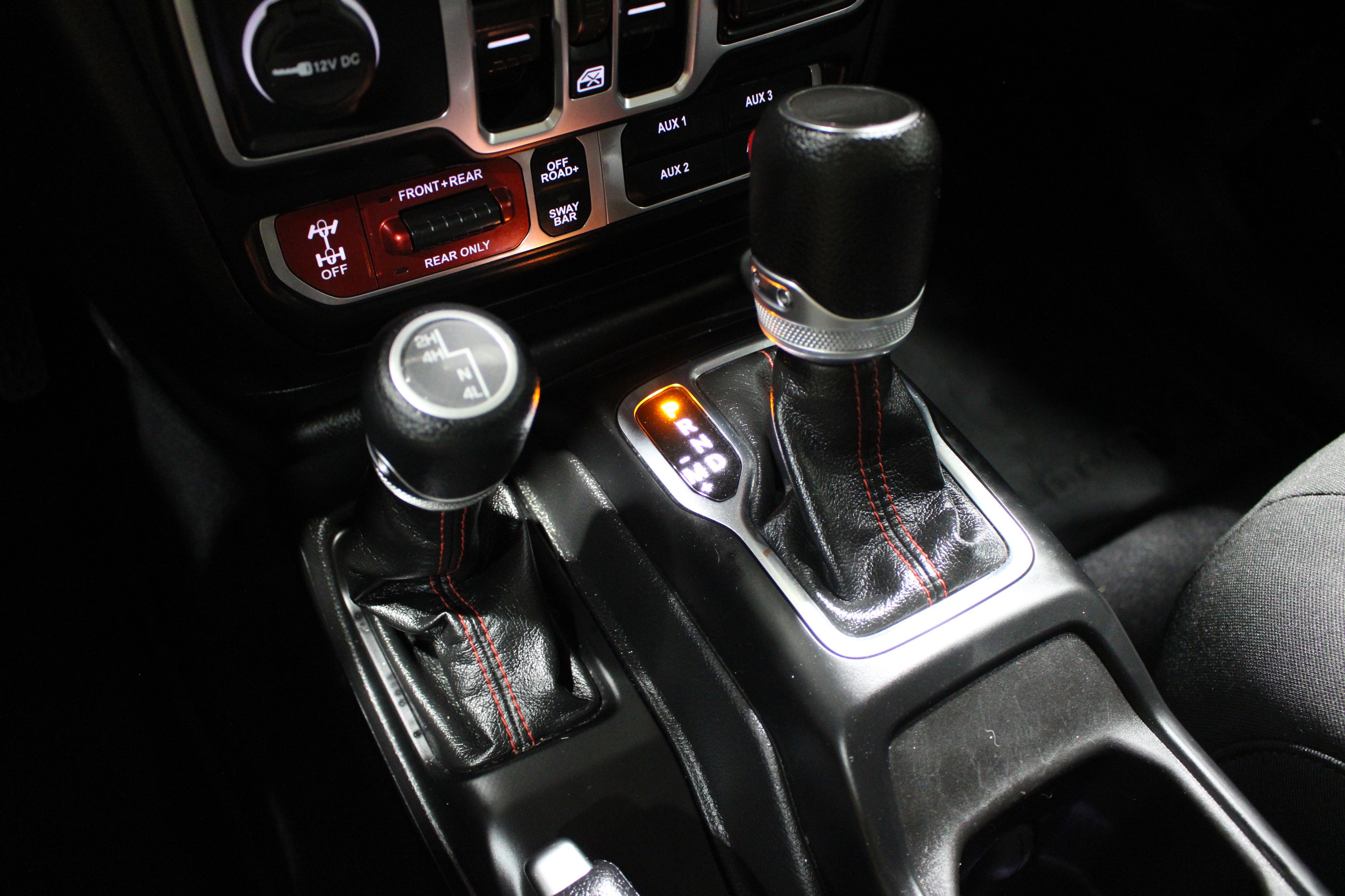 Used 2023 Jeep Gladiator Rubicon w/ LED Lighting Group image 18