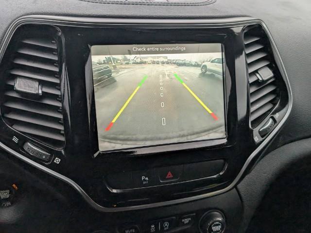 Used 2020 Jeep Cherokee Limited image 22