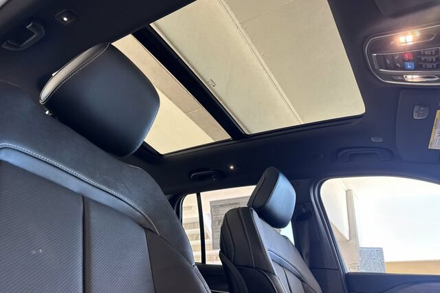 New 2026 Jeep Grand Cherokee Limited AWD/4WD image 14