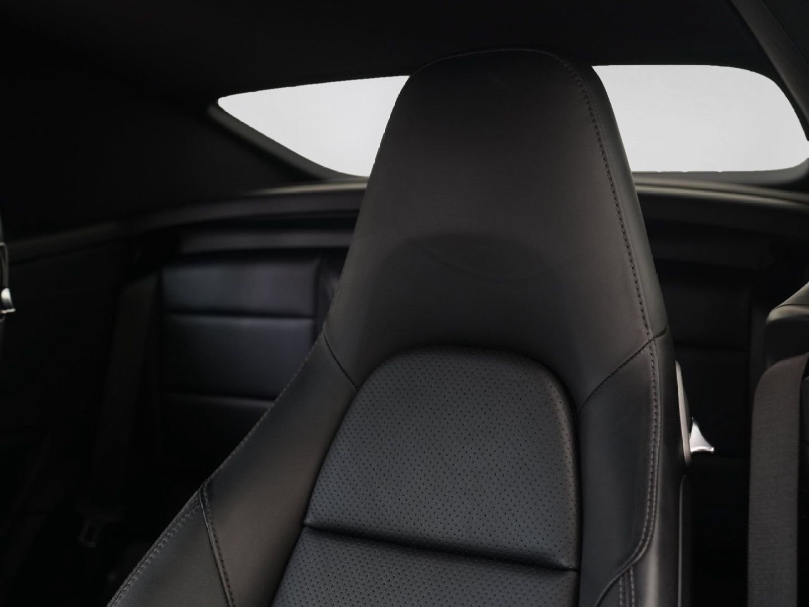Used 2018 Porsche 911 Turbo AWD/4WD image 10