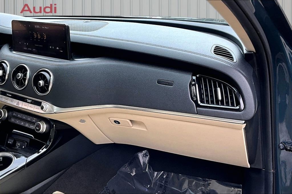 Used 2022 Kia Stinger GT-Line w/ Sun & Sound Package AWD/4WD image 26