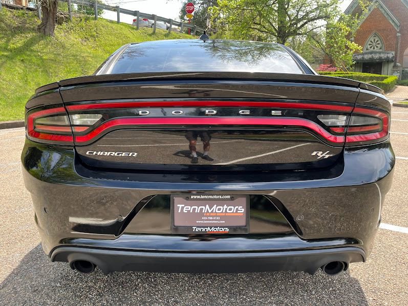 Used 2017 Dodge Charger R/T RWD image 40