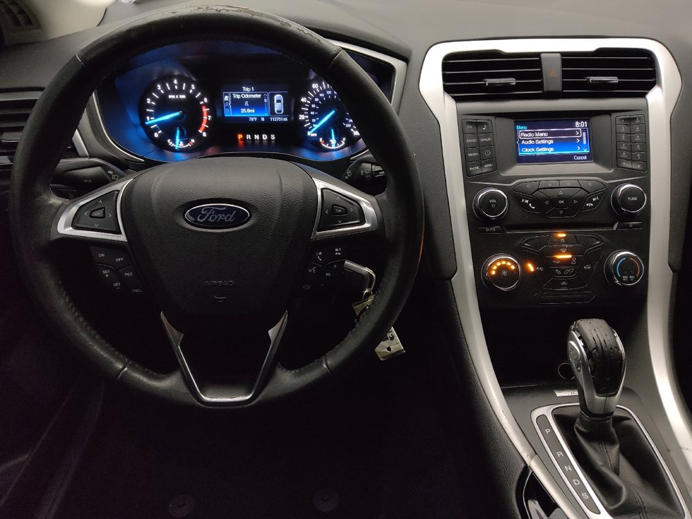 Used 2015 Ford Fusion SE w/ Equipment Group 201A FWD image 22