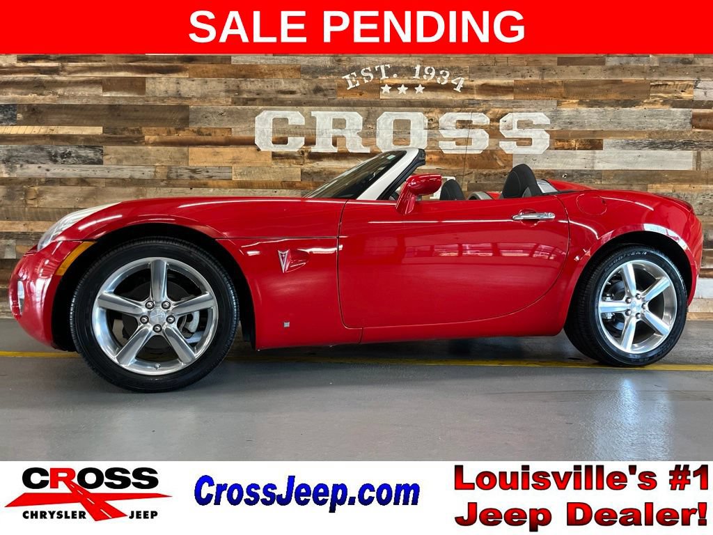 Used 2009 Pontiac Solstice Convertible w/ Preferred Package RWD image 1