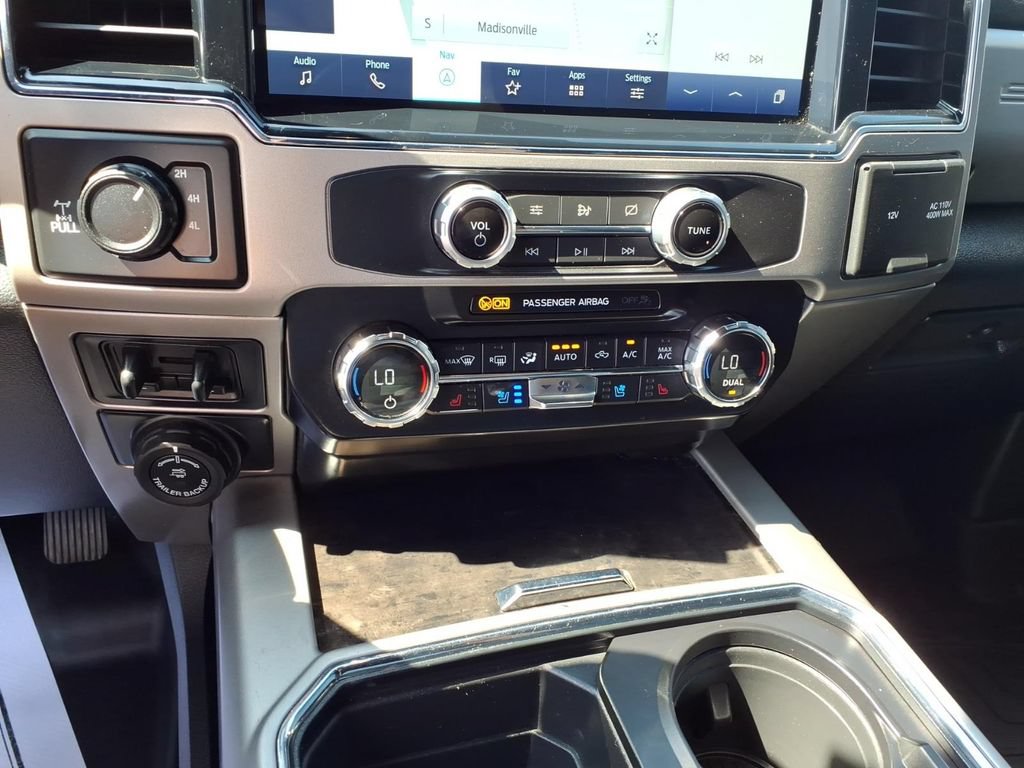 Used 2022 Ford F250 Lariat w/ Tremor Off-Road Package AWD/4WD image 13